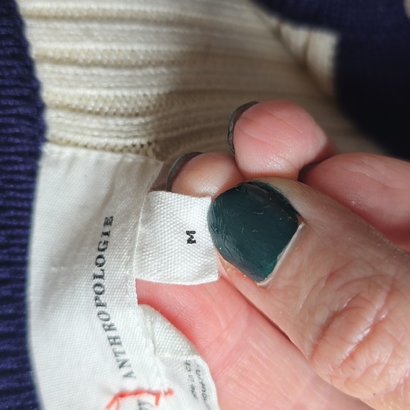 Anthropologie Women's Cream Sweater With Navy Trim - Picture 8 of 8